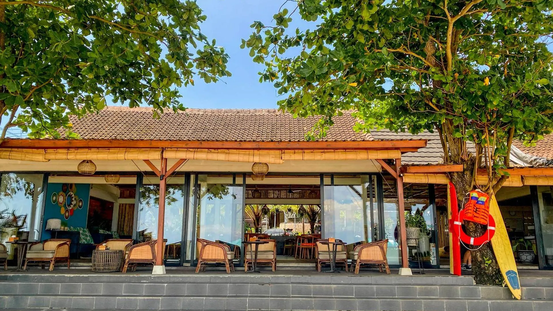 Jimbaran Bay Beach Resort And Spa By Prabhu