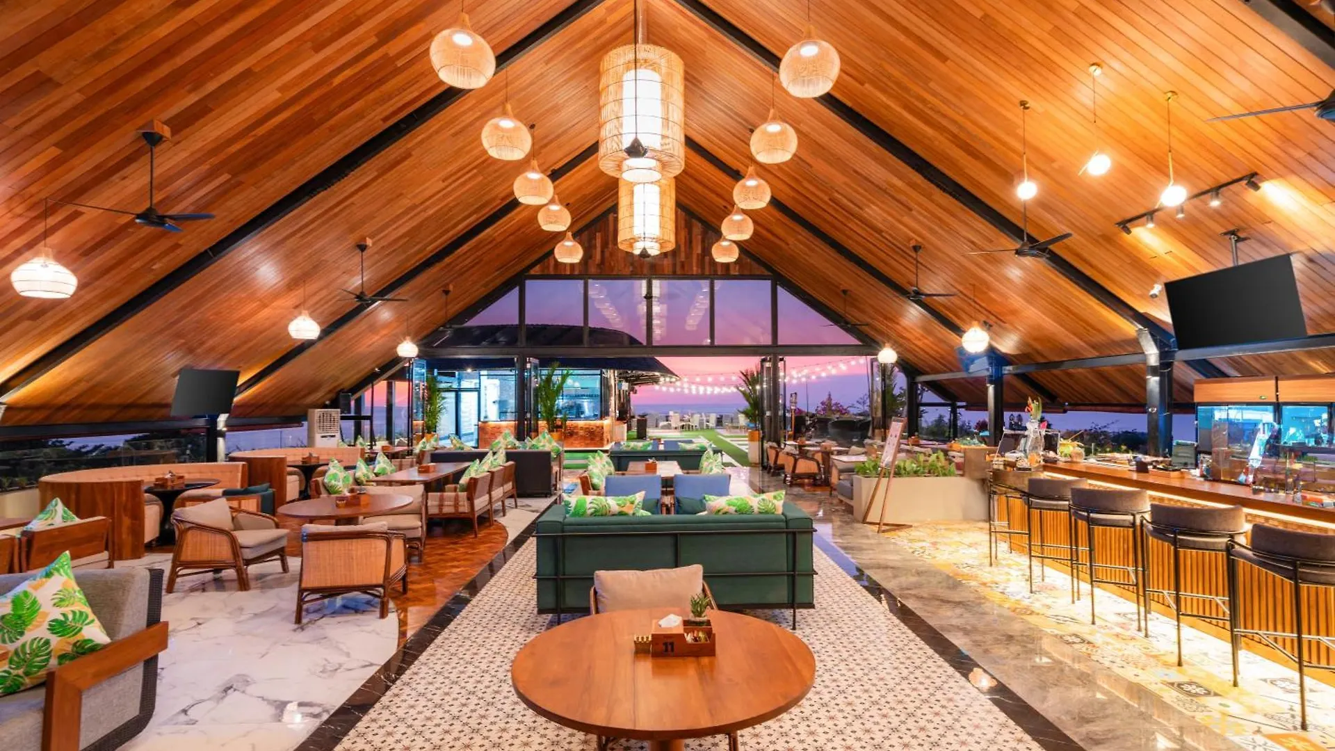Jimbaran Bay Beach Resort And Spa By Prabhu