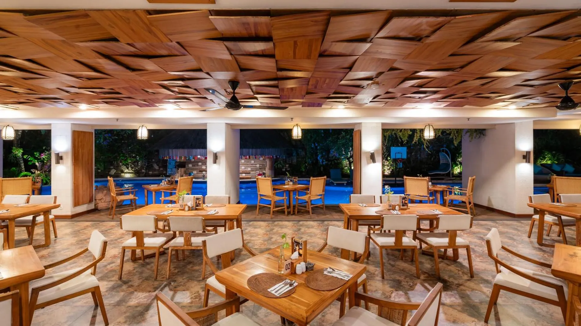 Jimbaran Bay Beach Resort And Spa By Prabhu